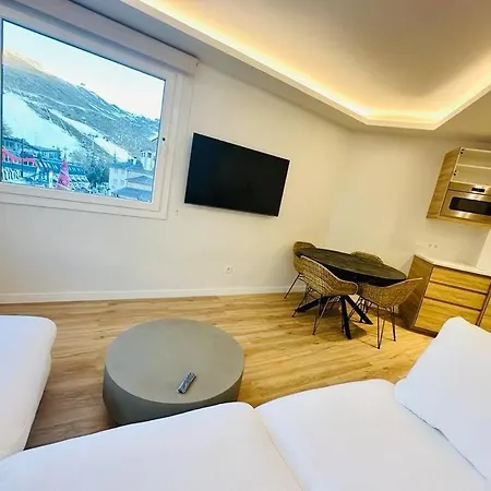 Salvia Plaza Andalucia *